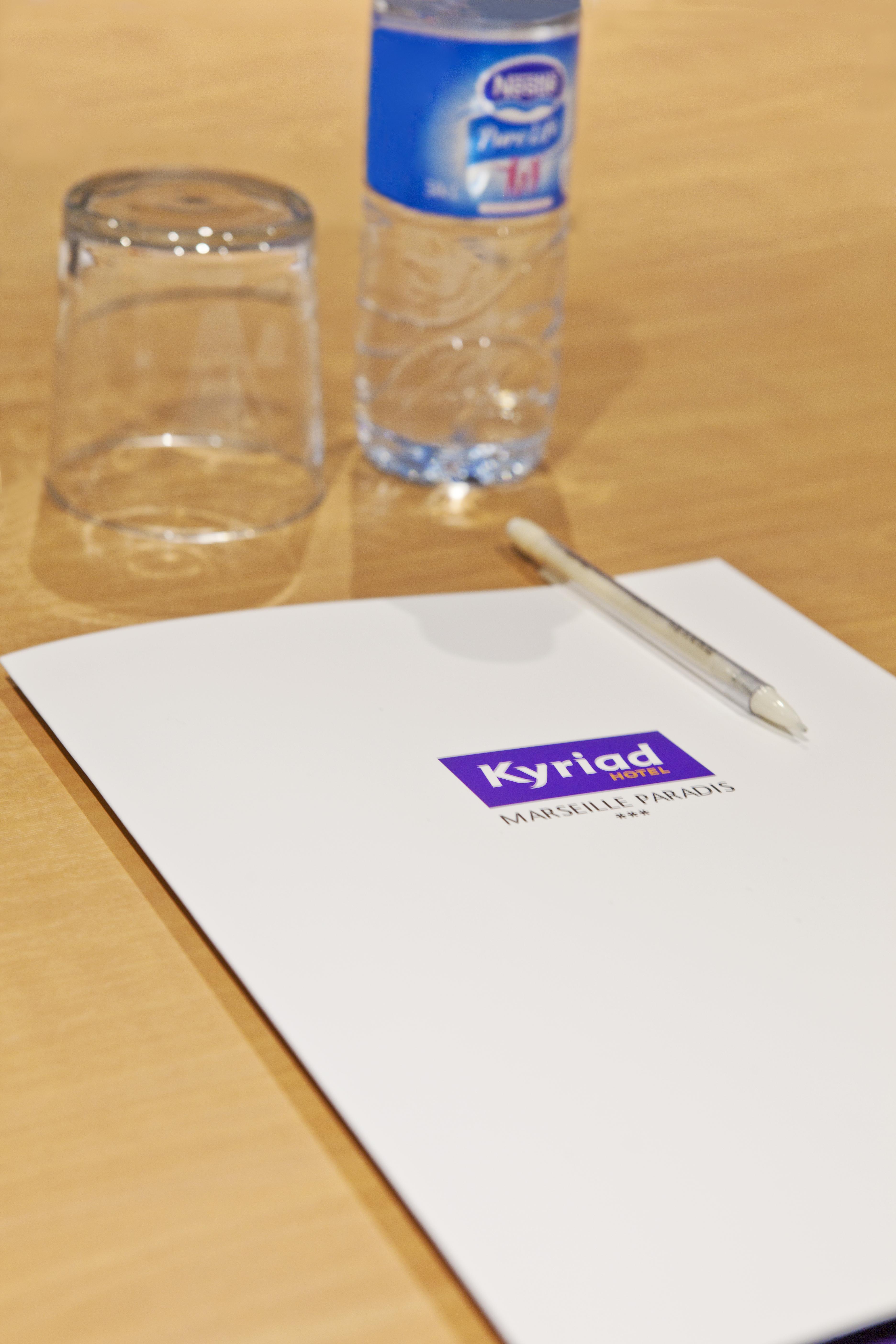 Kyriad Marseille Centre Paradis-Prefecture Εξωτερικό φωτογραφία