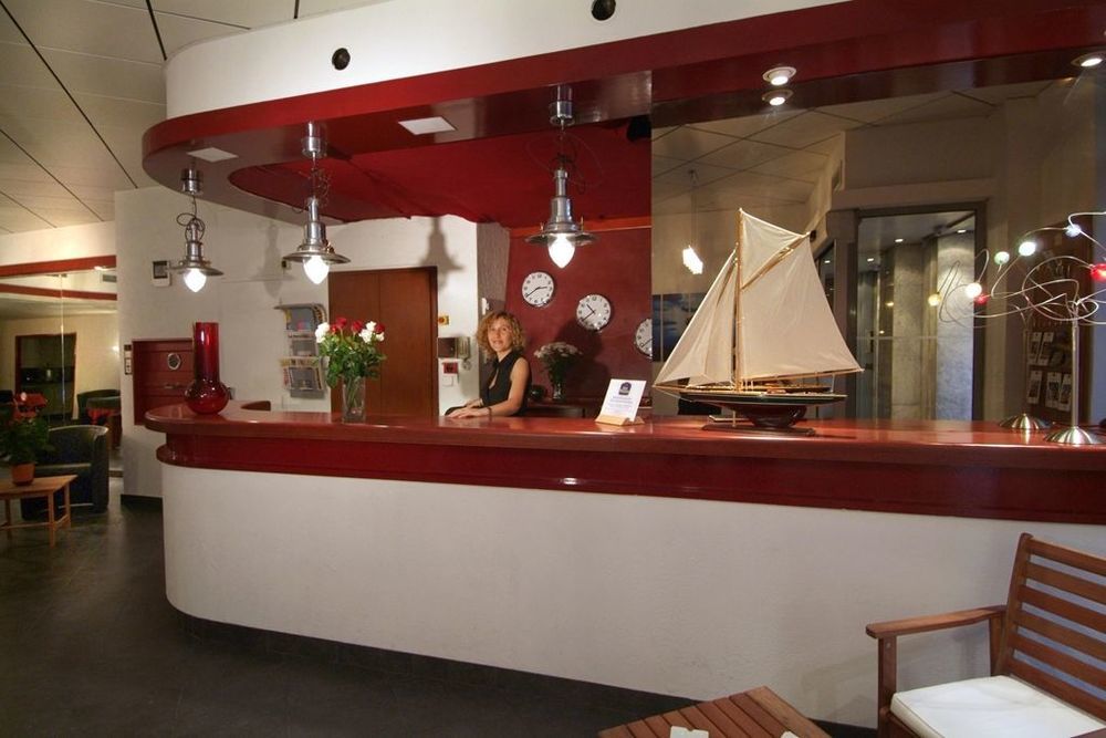 Kyriad Marseille Centre Paradis-Prefecture Εσωτερικό φωτογραφία